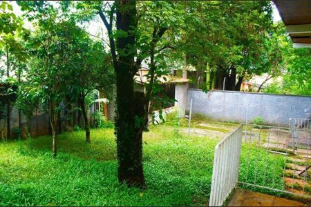 Casa à venda com 4 quartos, 335m² em Jardim Prudência, São Paulo