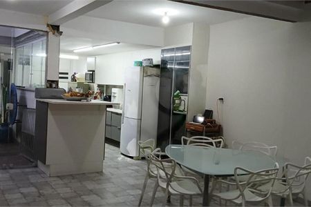 Casa à venda com 4 quartos, 140m² em Pinheiros, São Paulo