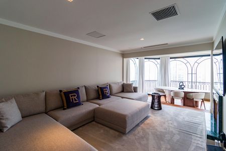 Apartamento à venda com 347m², 4 quartos e 5 vagasSala de TV