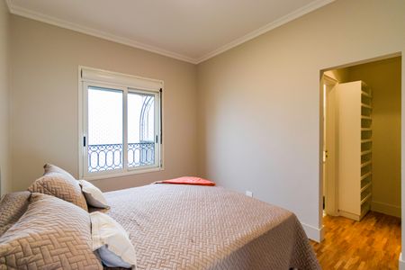 Apartamento à venda com 347m², 4 quartos e 5 vagasSuíte 2