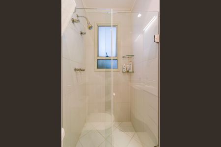 Apartamento à venda com 347m², 4 quartos e 5 vagasBanheiro da Suíte 2