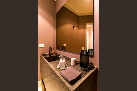 Apartamento à venda com 347m², 4 quartos e 5 vagasLavabo