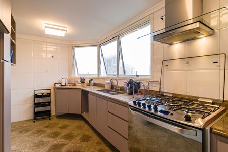 Apartamento à venda com 347m², 4 quartos e 5 vagasCozinha