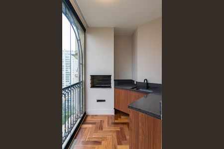 Apartamento à venda com 347m², 4 quartos e 5 vagasVaranda gourmet