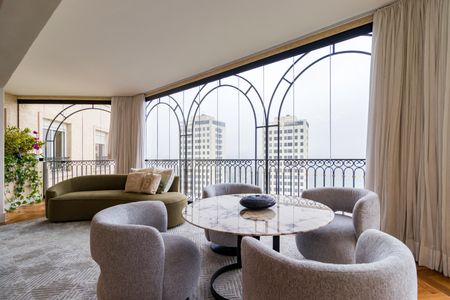 Apartamento à venda com 347m², 4 quartos e 5 vagasVaranda da Sala