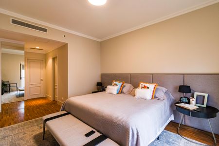 Apartamento à venda com 347m², 4 quartos e 5 vagasSuíte 1