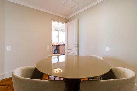 Apartamento à venda com 347m², 4 quartos e 5 vagasCozinha