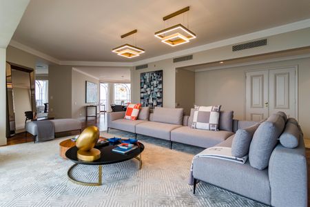 Apartamento à venda com 347m², 4 quartos e 5 vagasSala