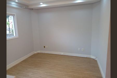 Casa à venda com 3 quartos, 150m² em Vila Marari, São Paulo