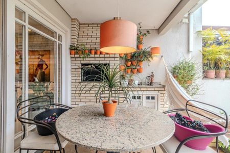 Casa de condomínio para alugar com 324m², 3 quartos e 3 vagasCobertura