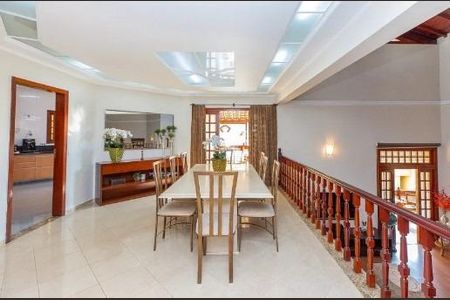 Casa à venda com 5 quartos, 550m² em City América, São Paulo