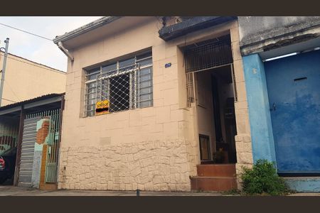 Casa à venda com 180m², 2 quartos e sem vaga