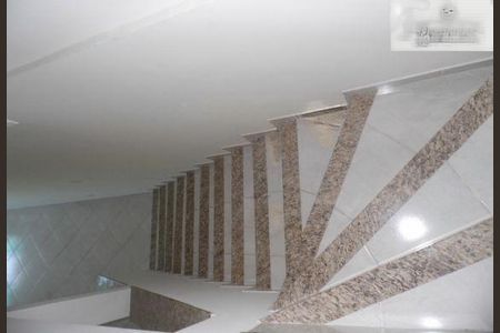 Casa à venda com 3 quartos, 140m² em Vila Mangalot, São Paulo