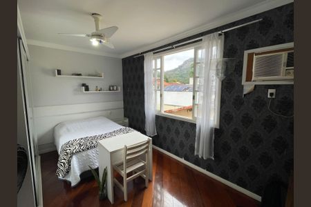 Casa à venda com 4 quartos, 428m² em Jacarepaguá, Rio de Janeiro