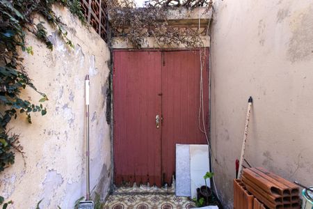 Casa à venda com 300m², 3 quartos e 1 vaga Casa à venda com 300m², 3 quartos e 1 vagaCorredor