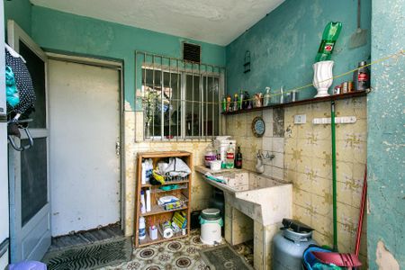 Casa à venda com 300m², 3 quartos e 1 vaga Casa à venda com 300m², 3 quartos e 1 vagaÁrea de Serviço 2