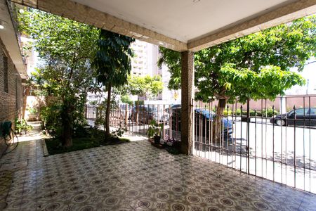 Casa à venda com 300m², 3 quartos e 1 vaga Casa à venda com 300m², 3 quartos e 1 vagaGaragem