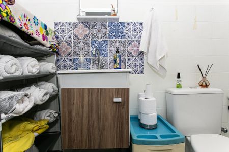 Casa à venda com 300m², 3 quartos e 1 vaga Casa à venda com 300m², 3 quartos e 1 vagaBanheiro 2