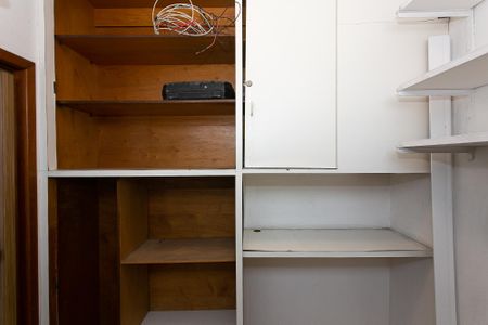 Apartamento à venda com 79m², 2 quartos e 1 vaga Apartamento à venda com 79m², 2 quartos e 1 vagaQuarto de Serviço