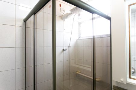 Apartamento à venda com 79m², 2 quartos e 1 vaga Apartamento à venda com 79m², 2 quartos e 1 vagaBanheiro