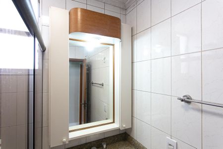 Apartamento à venda com 79m², 2 quartos e 1 vaga Apartamento à venda com 79m², 2 quartos e 1 vagaBanheiro
