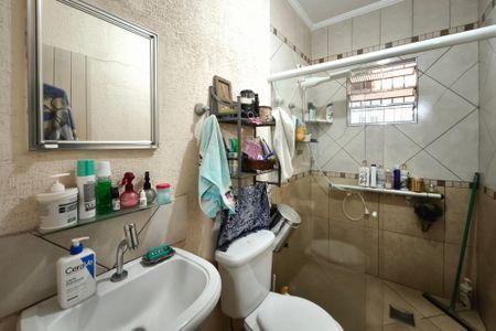 Casa à venda com 470m², 3 quartos e 4 vagasBanheiro Suíte 2