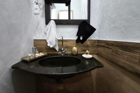 Casa à venda com 470m², 3 quartos e 4 vagasLavabo