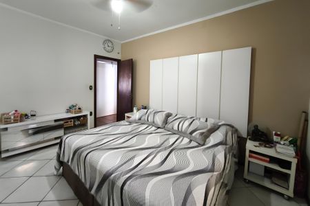 Casa à venda com 470m², 3 quartos e 4 vagasQuarto Suíte 2