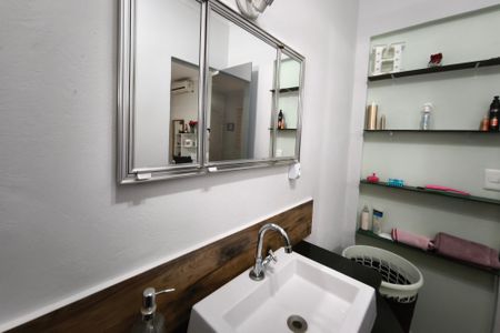 Casa à venda com 470m², 3 quartos e 4 vagasBanheiro Suíte