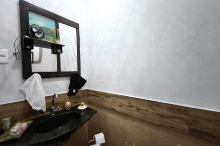 Casa à venda com 470m², 3 quartos e 4 vagasLavabo