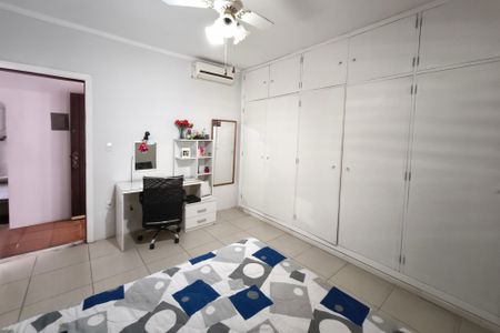 Casa à venda com 470m², 3 quartos e 4 vagasQuarto Suíte