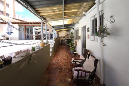 Casa à venda com 470m², 3 quartos e 4 vagasQuintal