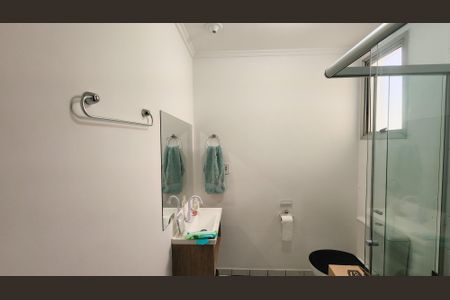 Apartamento à venda com 84m², 2 quartos e 1 vaga Apartamento à venda com 84m², 2 quartos e 1 vagaBanheiro