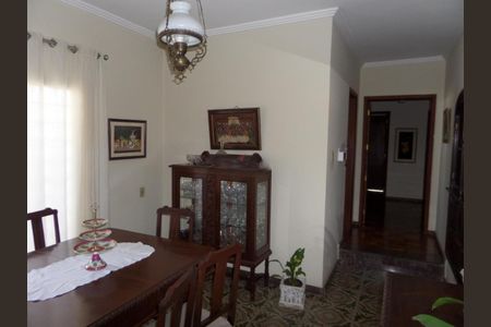 Casa à venda com 277m², 3 quartos e 4 vagas Casa à venda com 277m², 3 quartos e 4 vagasFoto 40