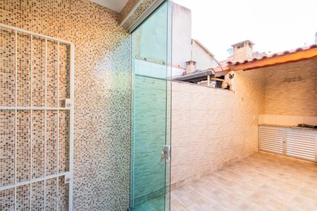 Casa à venda com 114m², 3 quartos e 2 vagas Casa à venda com 114m², 3 quartos e 2 vagasÁrea de Serviço