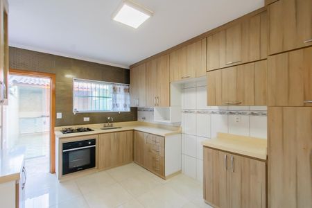 Casa à venda com 114m², 3 quartos e 2 vagas Casa à venda com 114m², 3 quartos e 2 vagasCozinha