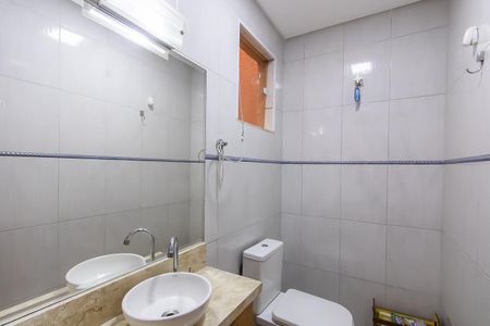 Casa à venda com 114m², 3 quartos e 2 vagas Casa à venda com 114m², 3 quartos e 2 vagasLavabo