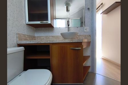 Apartamento à venda com 58m², 2 quartos e 1 vagaBanheiro da Suíte