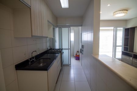 Apartamento para alugar com 71m², 2 quartos e 2 vagas Apartamento para alugar com 71m², 2 quartos e 2 vagasCozinha