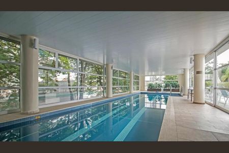 Apartamento para alugar com 71m², 2 quartos e 2 vagas Apartamento para alugar com 71m², 2 quartos e 2 vagasÁrea comum - Piscina Coberta