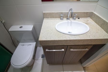 Banheiro de apartamento para alugar com 2 quartos, 71m² em Jardim das Acacias, São Paulo
