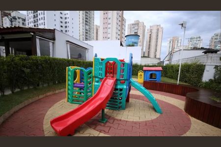 Apartamento para alugar com 71m², 2 quartos e 2 vagas Apartamento para alugar com 71m², 2 quartos e 2 vagasÁrea comum - Playground