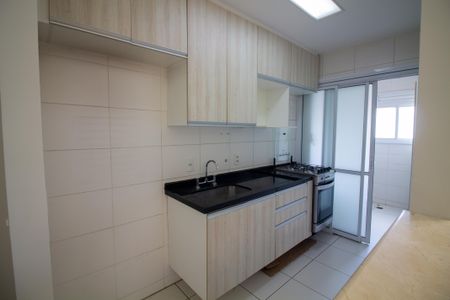 Apartamento para alugar com 71m², 2 quartos e 2 vagas Apartamento para alugar com 71m², 2 quartos e 2 vagasCozinha
