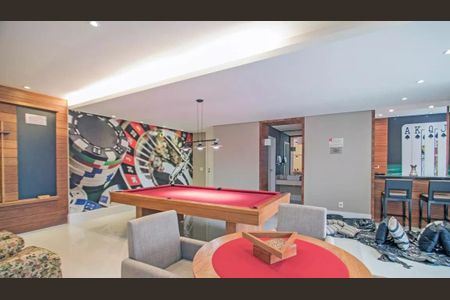 Apartamento para alugar com 71m², 2 quartos e 2 vagas Apartamento para alugar com 71m², 2 quartos e 2 vagasÁrea comum - Sala de Jogos