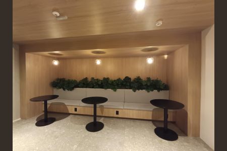 Apartamento para alugar com 132m², 3 quartos e 2 vagas Apartamento para alugar com 132m², 3 quartos e 2 vagasHall de entrada