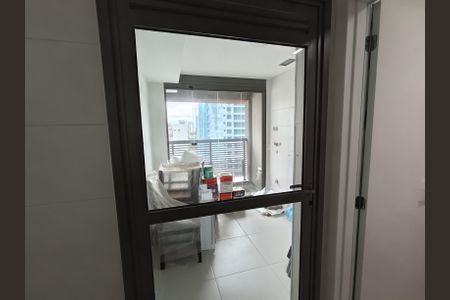 Apartamento para alugar com 132m², 3 quartos e 2 vagas Apartamento para alugar com 132m², 3 quartos e 2 vagasÁrea de Serviço