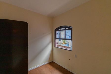 Casa à venda com 110m², 3 quartos e 2 vagas Casa à venda com 110m², 3 quartos e 2 vagasQuarto 2