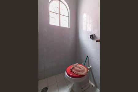 Casa à venda com 110m², 3 quartos e 2 vagas Casa à venda com 110m², 3 quartos e 2 vagasBanheiro de Serviço