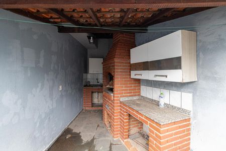 Casa à venda com 110m², 3 quartos e 2 vagas Casa à venda com 110m², 3 quartos e 2 vagasChurrasqueira
