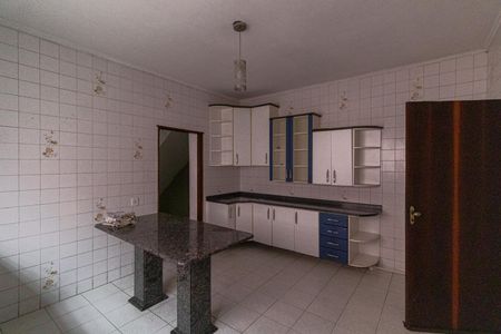 Casa à venda com 110m², 3 quartos e 2 vagas Casa à venda com 110m², 3 quartos e 2 vagasCozinha